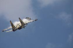 开云体育入口-欧冠硝烟中的东方回响，当开拓者鏖战深圳队，一场跨越维度的对决