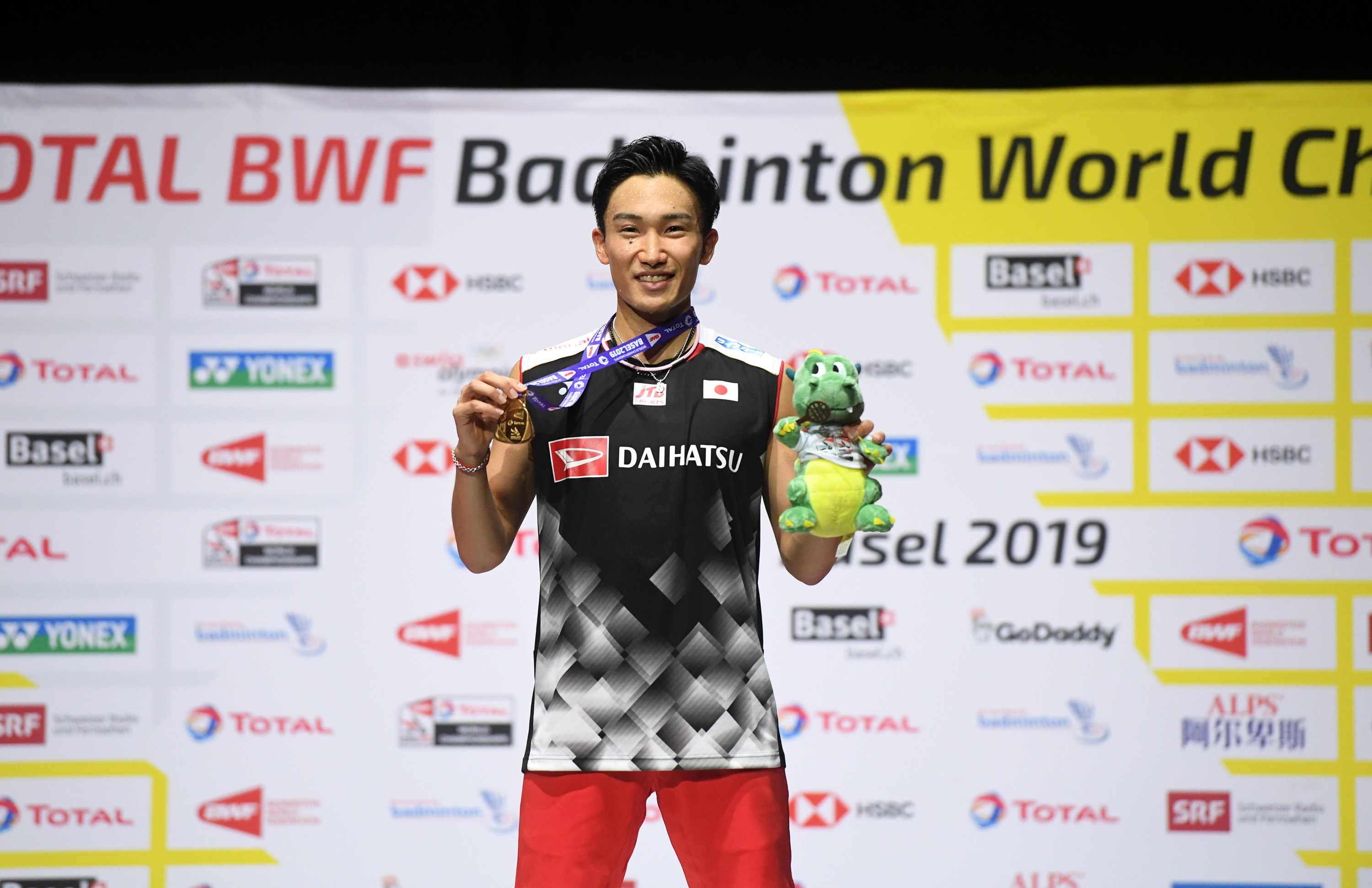 丹麦队完胜日本队,桃田贤斗扛起全队的简单介绍 丹麦队完胜日本队,桃田贤斗扛起全队的简单介绍