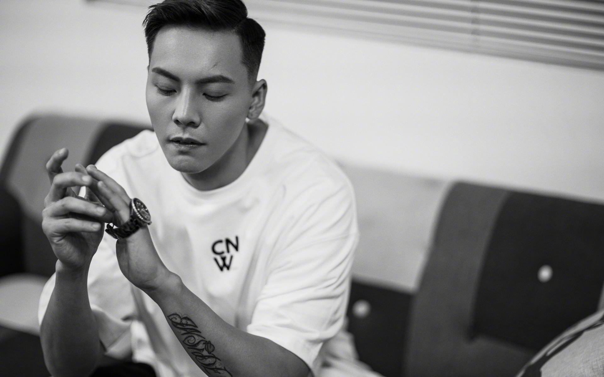 莱奥一剑封喉!拉齐奥3-0横扫巴黎圣日耳曼,米兰弃将成欧冠关键先生