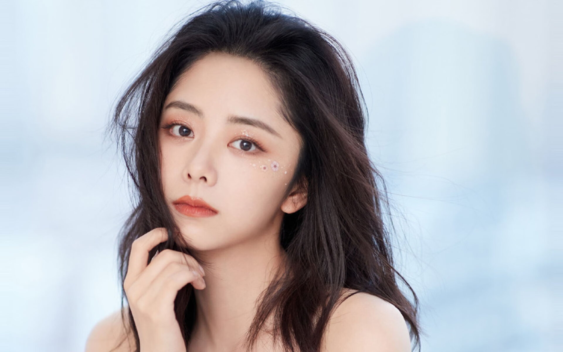 霍勒迪爆发助独行侠稳扎稳打，主场力擒快船展现实力